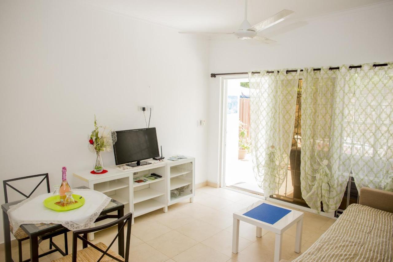 Bela Villa Apartment Ida บายาฮิเบ ภายนอก รูปภาพ